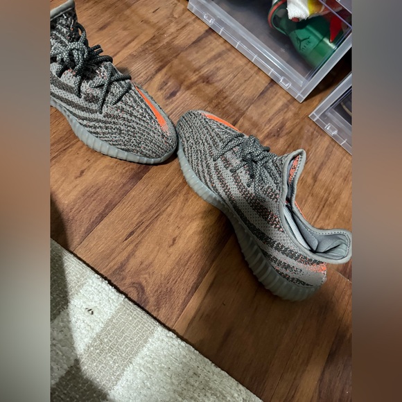 Yeezy Beluga 350s - Picture 5 of 7